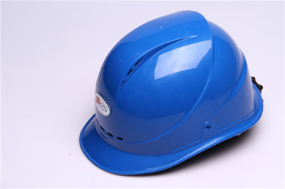 電纜線路敷設，安全帽不可少——勞來斯安全防護裝備為您保駕護航